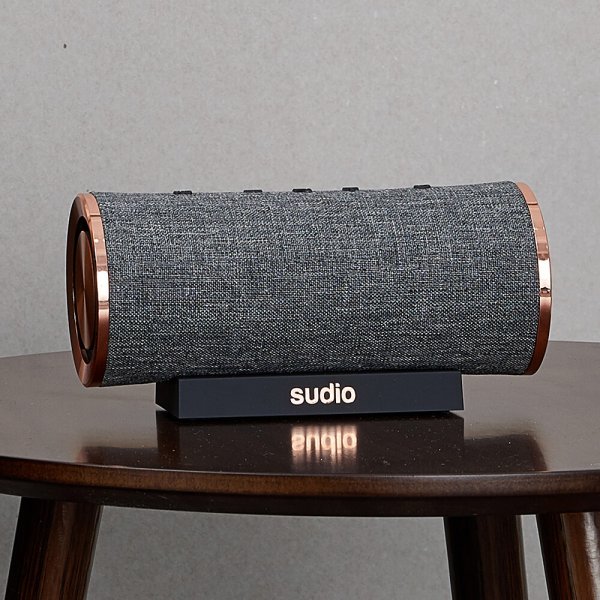 Sudio FEMTIO Langaton kaiutin 2X10W IPX6 Antrasiitti