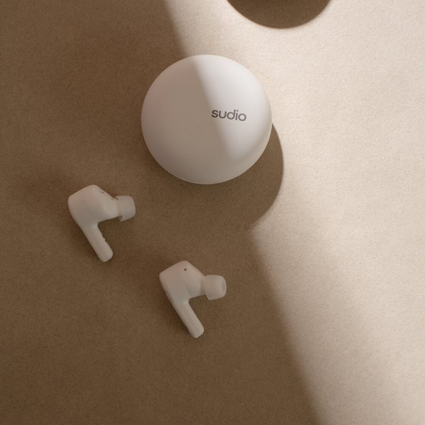 Sudio A2 True Wireless ANC -nappikuulokkeet, valkoinen
