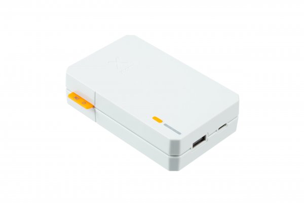 Xtorm Varavirtalähde 10 000 mAh 15 W USB-C & USB-A, valkoinen
