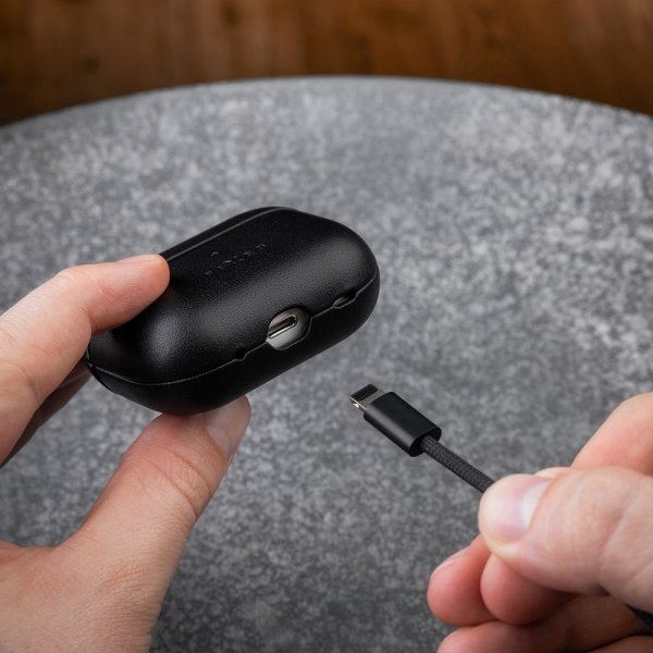 Kiinteät AirPods 3 -kuoret PodsLeather MagSafe Musta
