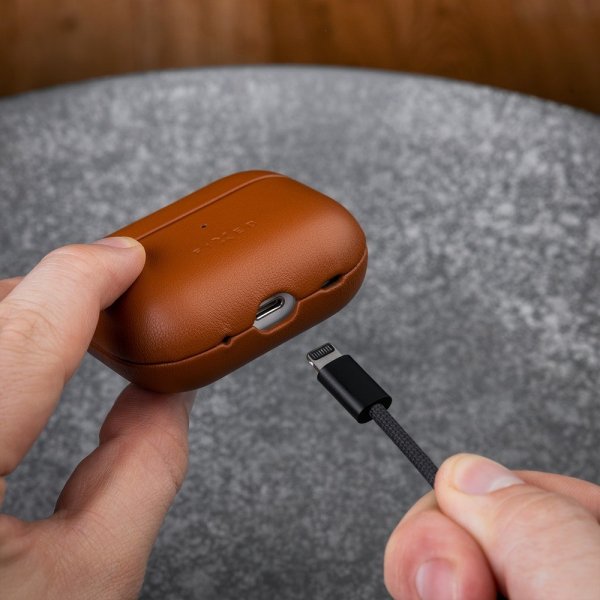 Fixed AirPods Pro 2 Kuoret PodsLeather MagSafe Ruskea