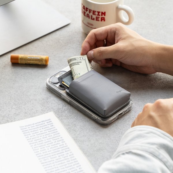 Ringke Korttipidike Jalusta Tasku MagSafe Vaaleanharmaa