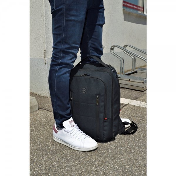 Wenger City Traveler Carry-On 16" kannettavan tietokoneen reppu, musta