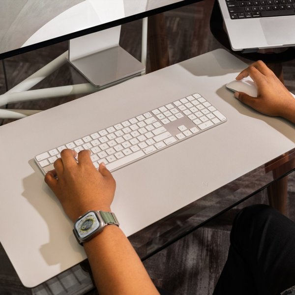 Twelve South DeskPad Harmaa