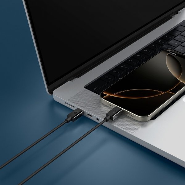 Spigen Essential USB-C–USB-C 60W 2m -kaapeli, musta