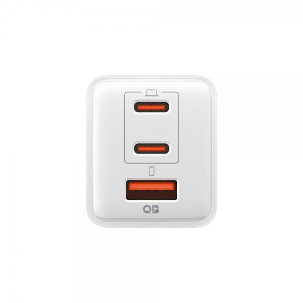 Spigen Essential-laturi 47W 2xUSB-C 1xUSB-A Valkoinen
