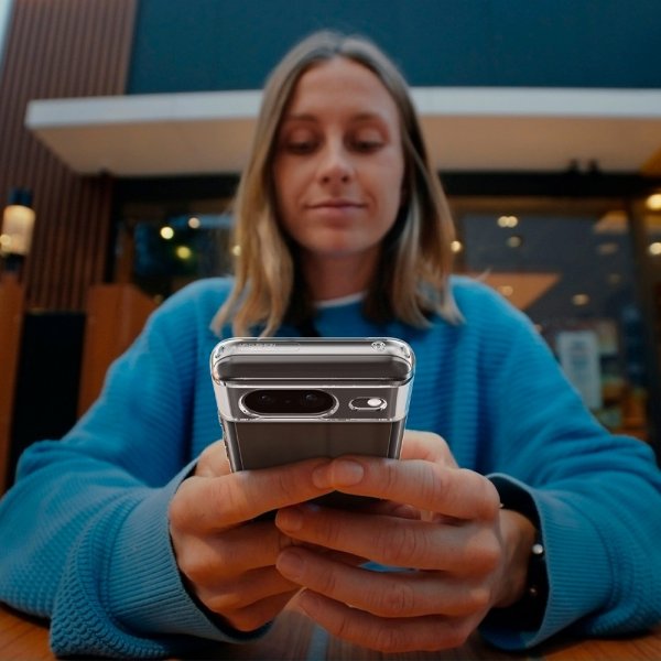 Spigen Google Pixel 8 Suojakuori Ultra Hybrid Crystal Clear