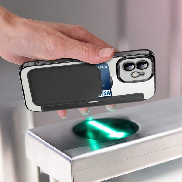 iPhone 11 MagSafe-kuori violetti