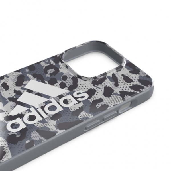 Adidas iPhone 13 Pro kuori, Snap Case Leopardinharmaa