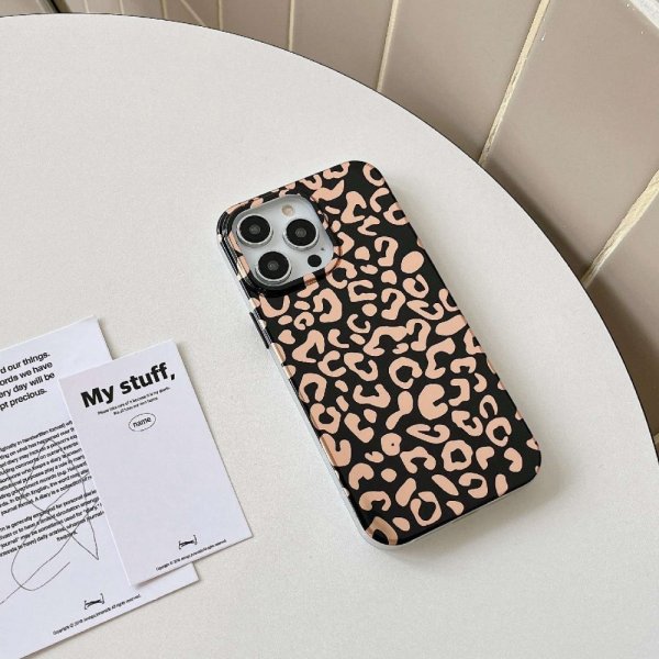 iPhone 14 Pro Max Leopardikuvioinen Kuori Musta