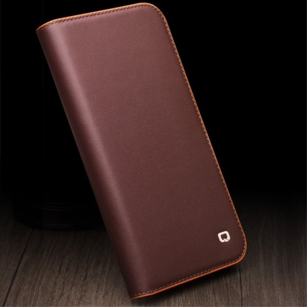 Qialino iPhone 15 Pro Max suojakotelo, aitoa nahkaa, mattapintainen, ruskea