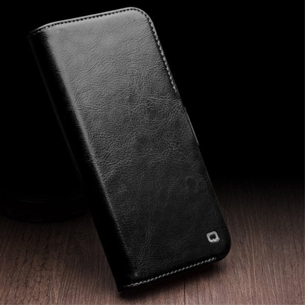 Qialino iPhone 15 Pro Max Aito Nahkakotelo Musta