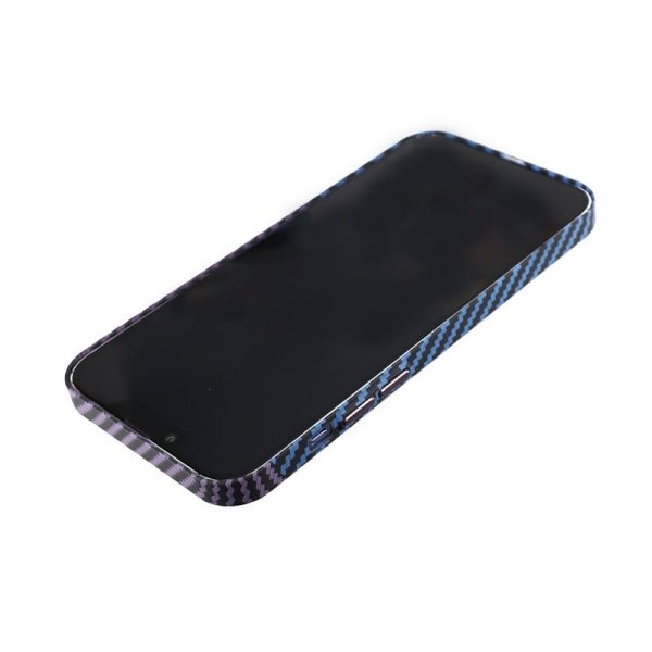 iPhone 13 Pro Max -kuoret hiilikuitukuvioinnilla, sininen-violetti