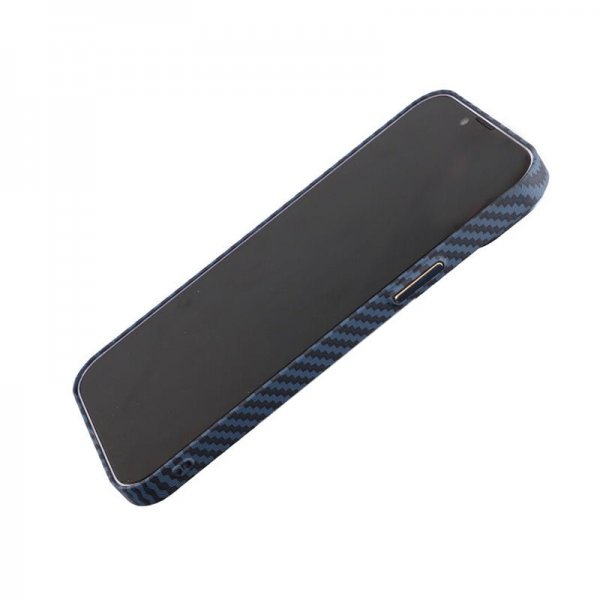 iPhone 14 Plus -kuoret hiilikuitukuvioinnilla, sininen
