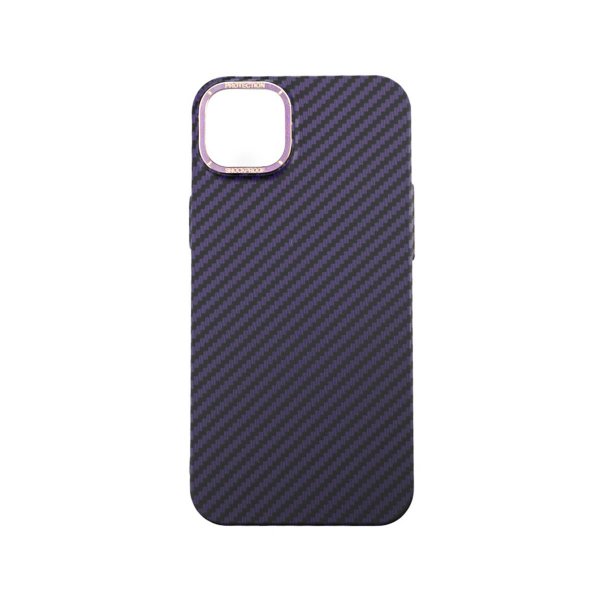iPhone 14 Plus -kuori hiilikuitukuvioinnilla, violetti