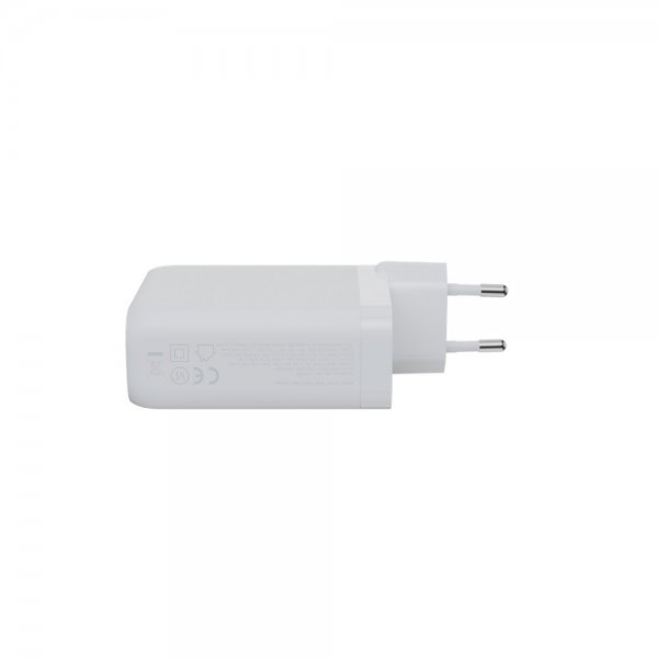 Xtorm-laturi 140 W GaN2 Ultra 3xUSB-C/USB-A