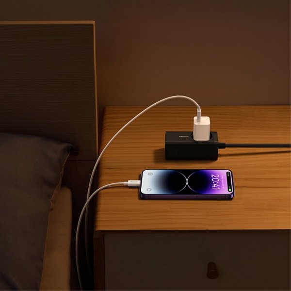 Baseus GaN5-pikalaturi Mini 30W Valkoinen