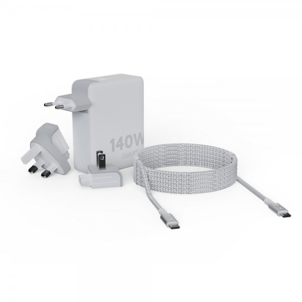 Xtorm Laturi ja kaapeli 140W GaN-Ultra Travel Charger + USB-C PD -kaapeli