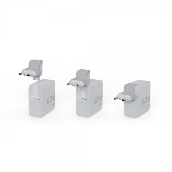 Xtorm-laturi ja -kaapeli 67W GaN-Ultra Travel Charger + USB-C PD Cable