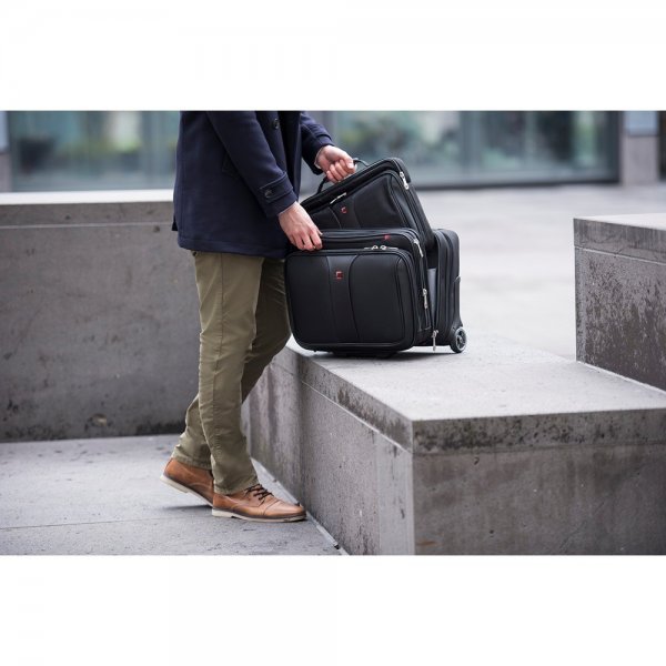 Wenger Patriot 2-osainen Business Trolley 15.6" Musta