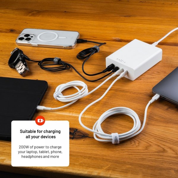 Kiinteä pöytälaturi GaN200-lataustelakka 3xUSB-C & 1xUSB-A