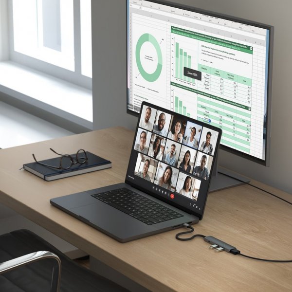 Satechi 4-in-1 USB-C Slim Multiport -adapteri 4K Space Gray