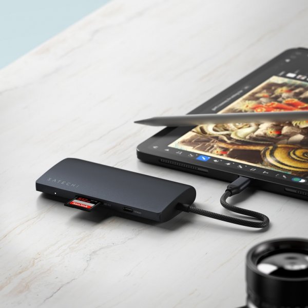Satechi USB-C Multiport-adapteri 8K Ethernet V3 Midnight