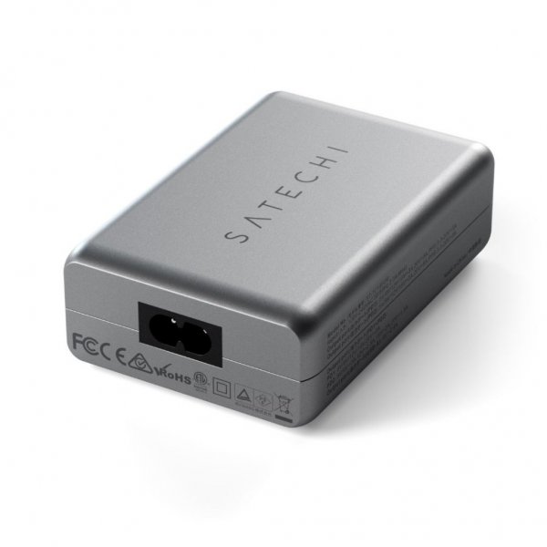 Satechi 100W GaN PD -matkalaturi kahdella USB-C- ja USB-A-portilla