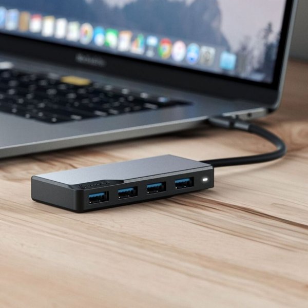 ALOGIC USB-C Fusion SWIFT 4-in-1-keskitin, avaruusharmaa