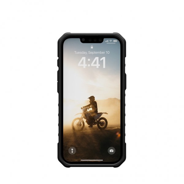 Urban Armor Gear (UAG) iPhone 16e/17e Suojakuori Pathfinder MagSafe Musta