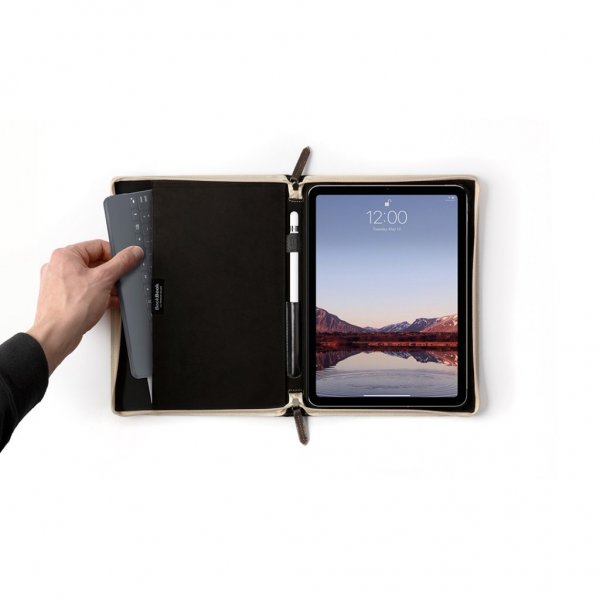 Twelve South iPad 10.9 (10. sukupolvi)/iPad 11 (A16) BookBook -suojakotelo, ruskea
