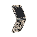 Burga Samsung Galaxy Z Flip 6 Kuori Tough Almond Latte