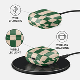 Burga AirPods 4 -kuori, design Ivy League