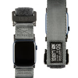 Urban Armor Gear (UAG) Apple Watch 44/45/46mm/Apple Watch Ultra Active Strap LE -ranneke, tummanharmaa