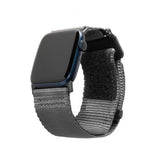 Urban Armor Gear (UAG) Apple Watch 44/45/46mm/Apple Watch Ultra Active Strap LE -ranneke, tummanharmaa