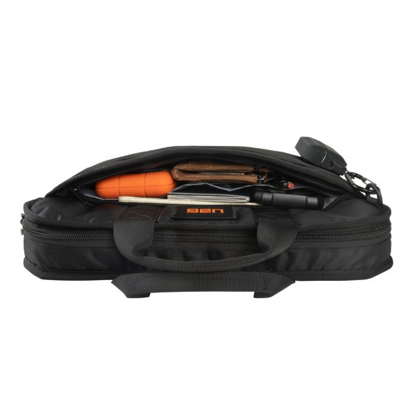 Urban Armor Gear (UAG) Tactical Slim Brief -kannettavalaukku 15" musta