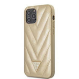 Guess iPhone 12 Pro Max -suojakuori V Quilted, kulta