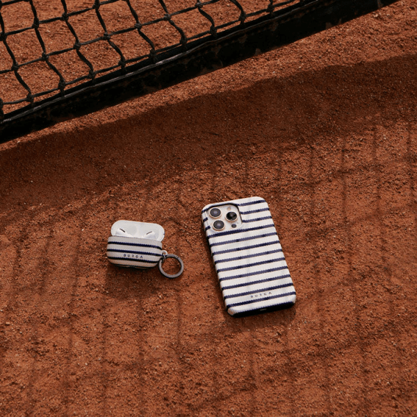 Burga iPhone 16e/iPhone 17e Tough Old Money -kuori