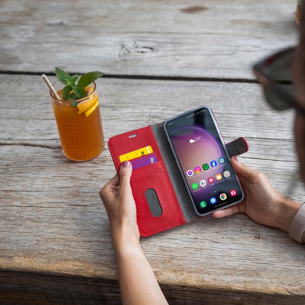 Kiinteä Samsung Galaxy A55 Fodral Opus Book Punainen