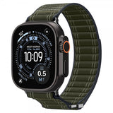 Spigen Apple Watch 44/45/46mm/Ultra 49mm ranneke WBF0 vihreä
