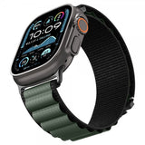 Spigen Apple Watch 44/45/46mm/Ultra 49mm ranneke WBF1 musta vihreä