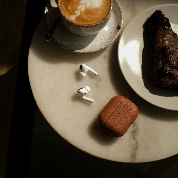KeyBudz AirPods Pro 2 -kuori, Artisan Series, ruskea