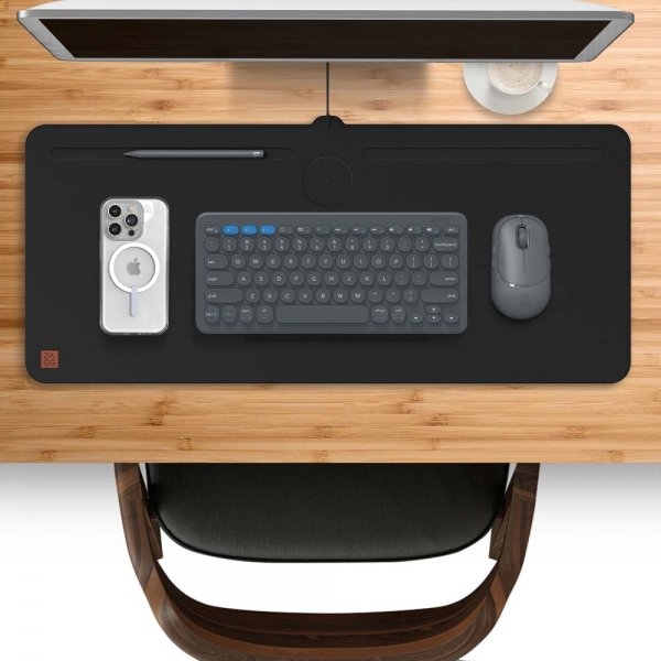 ZAGG Desk Mat -hiirimatto langattomalla latauksella