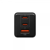 Spigen Essential laturi 47W 2xUSB-C 1xUSB-A Musta