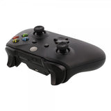 Deltaco Gaming -akkupaketti langattomalla latauksella Xbox One -konsolille