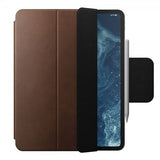 Nomad iPad Pro 13 (M4/M5) Folio-kotelo, nahka, ruskea