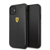 Ferrari iPhone 11 -suojakuori, hiilikuitukuvio, keltainen logo, musta