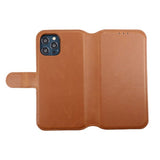 Rvelon iPhone 12/iPhone 12 Pro -kotelo magneettisesti irrotettavalla kuorella, ruskea