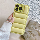 iPhone 14 Pro Max Kuori Down Jacket Design Keltainen