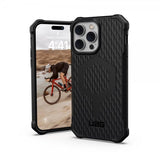 Urban Armor Gear (UAG) iPhone 14 Pro Max -suojakuori Essential Armor MagSafe, musta